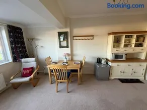 The Bunting - Image 3
