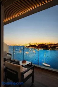 Luxury Living - Seafront Haven in Sliema - Malta - Image 3