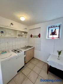 Apartment by the Church on Olib - Image 2