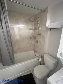 Basement with 2 rooms - Image 2