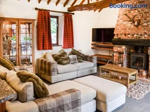 Lodge Farm Barn - Image 5