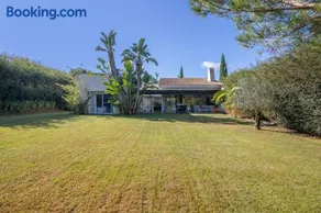 Villa avec jardin, barbecue et internet haut débit - Image 3