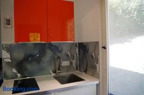 Haus im Grünen Meer - Image 3