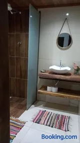 Casa Rústica de Madeira - Image 3