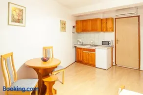 Mon Perin Castrum - Studio Apartment Castel - Image 2