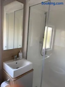 Honey's Retreat - Image 2