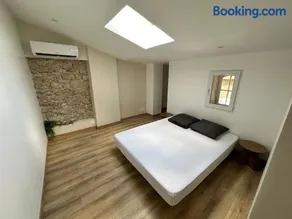 Large renovated apartment in the heart of Beziers - Image 4