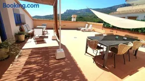 ÁTICO GUADALEST rooftop apartment with beautiful views and art - Image 2