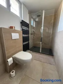 Bright and Modern Apartment with Terrace near Paris Disney and CDG - Image 4