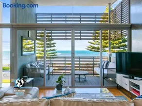 New York Loft Style Esplanade Retreat - Image 1