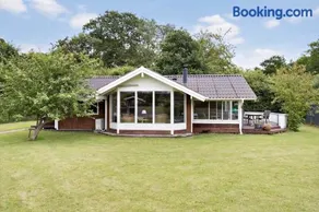40563-Juelsminde-Pot-Strandby-356 - Image 1