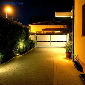Versilia Tonfano villetta - Image 1