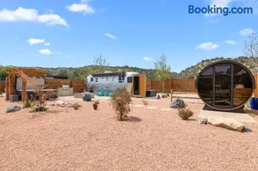 The Airstream 1 at The Fields in East Zion - Image 2