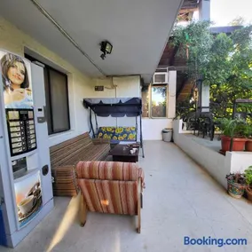 Hostel Varna Botanika - Image 3