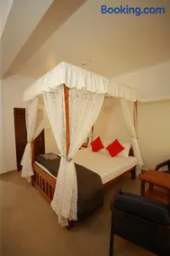 Ayla Homes - Image 1