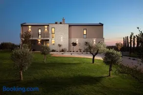 Olive Yard Villas - Image 3
