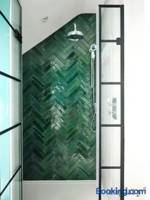 The Prince of Waterloo - Boutique Guest Rooms - Image 5