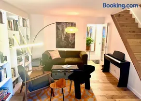 Chic Marlow Escape - Courtyard, River and Fun! Near Windsor and Henley - Image 2