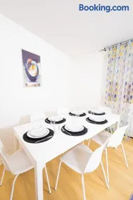 Angelus Appartement Familial très spacieux 2 chambres 6 personnes à 10 minutes de Disneyland - Image 5