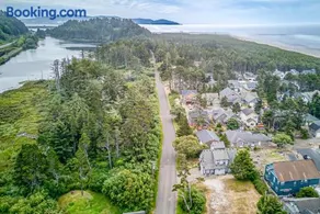 Twin Rocks Beach House - Image 4