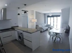 Lamar Resort Penthouse - Image 2