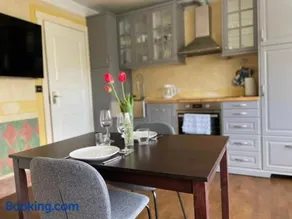 Cozy 2-room apartment - self check-in, free parking - Image 3