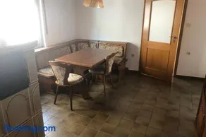room for four - Image 4