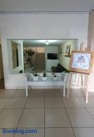 Joshua Tree Hostel - Curitiba - Image 4