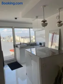 14eme et dernier étage "Arty" - Vue panoramique avec 2 chambres sur Balcons - Image 3