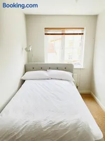 Mezzo House- Entire property - Image 5