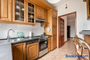 Wola Norblin Spacious Apartment by BookingHost - Image 4