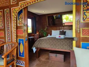 The Hidden Escapes Bingin- Sunset Rooftop Wood House with Ocean View & Private Kitchen - Image 3