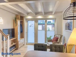 Tiny House - Image 4