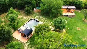 Glamping Tři oříšky na Vysočině - Image 1