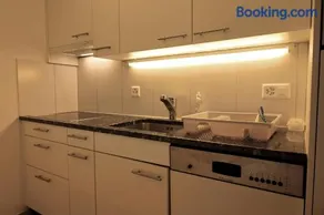 Ladina 76 (215 Sh) - Image 3