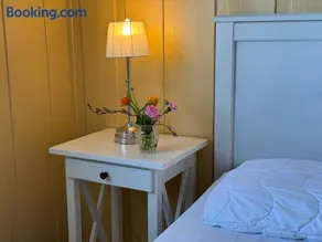 Cozy Guesthouse on Kvarstad Farm - Image 3