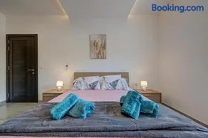 Trident Cove Holiday Home - Image 5