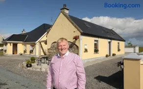 Beezies Self Catering Cottages - Image 1