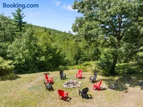 70 Private Acres-Sleeps 12-Fire Pit-Pet Friendly - Image 3