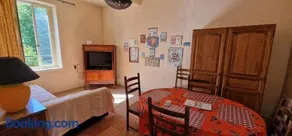 Domaine de La Pierre Chaude - Image 3