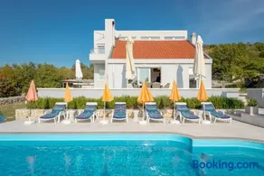 Rustic Villa Florice with a pool - Image 2