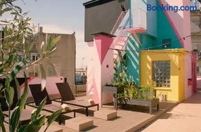 Pol & Grace Hotel - Image 2