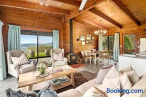 The Lodge by Mt Bellevue - Image 2