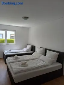 CROWN LIVING Design Apartment Altach - Ideal für Feriengäste und Geschäftsreisende, kostenloser Parkplatz, WLAN, Küche, Self Check-in - Image 2