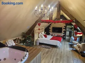 Le Chalet, Escapade Spa & Jacuzzi Privé proche Lille - Image 3