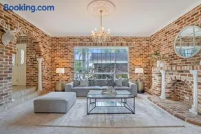 Stunning 4BR Holiday Home with Water Views & Pool - Image 5