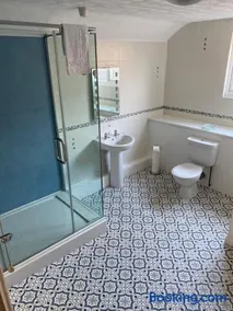 Fox and Hounds Apartment - Image 5