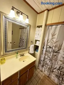Cozy Beaver Lake Getaway - Image 2
