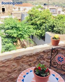 CHIOS MANTALENAS Apartments - Image 2