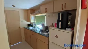 Mobil-Home en pleine campagne avec piscine - Image 3